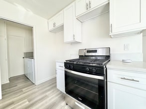 636 Aerick St in Inglewood, CA - Foto de edificio - Building Photo