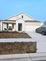 684 Sand Pne Ln in Haines City, FL - Building Photo