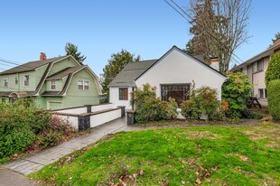 3437 NE 31st Ave in Portland, OR - Building Photo