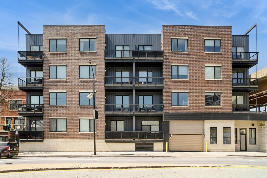 1802 S State St in Chicago, IL - Building Photo