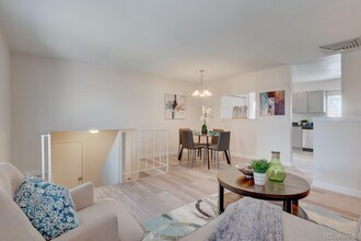 2065 S Ivory St in Aurora, CO - Foto de edificio - Building Photo