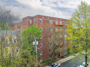 36 Highland Ave in Cambridge, MA - Building Photo - Building Photo