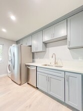 6th Street in Long Beach, CA - Building Photo - Building Photo