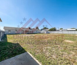 1016 Smedley Rd in Carlsbad, NM - Building Photo - Building Photo