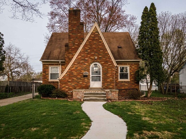 property at 15851 Norborne Ave