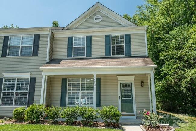 6937 Rothchild Dr in Charlotte, NC - Building Photo - Building Photo