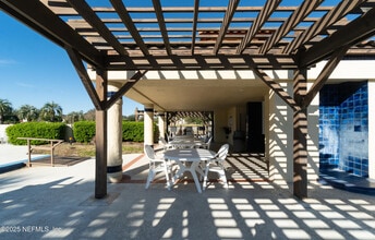 3820 La Vista Cir in Jacksonville, FL - Foto de edificio - Building Photo