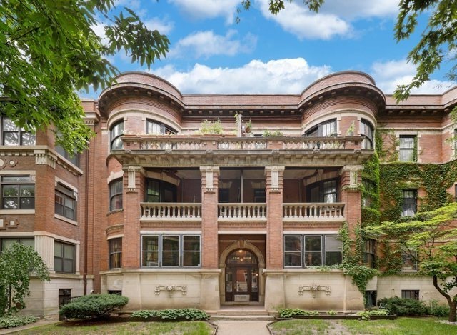 property at 5508 S Hyde Park Blvd
