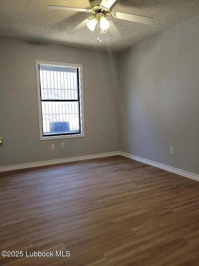 property at 4807 60th St