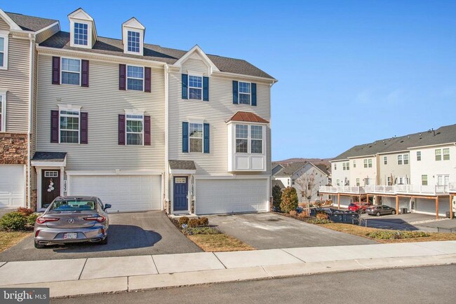 1535 Wilmer Park Ln in Frederick, MD - Foto de edificio - Building Photo