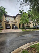 8672 Blaze Ct in Cooper City, FL - Building Photo - Building Photo