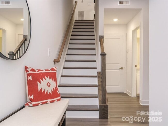 3739 S Tryon St in Charlotte, NC - Building Photo - Building Photo