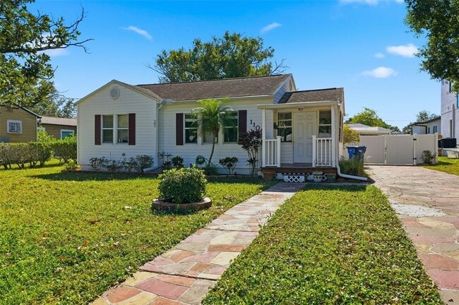 property at 1106 W Peninsular St