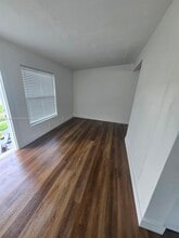 2025 Washington Ave in Opa Locka, FL - Building Photo - Building Photo