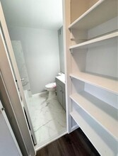 5340 Holmes Run Pky, Unit 206 in Alexandria, VA - Building Photo - Building Photo