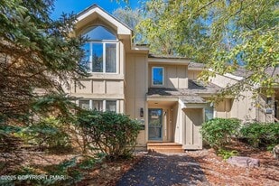 854 Crest Pines Ln in Long Pond, PA - Building Photo