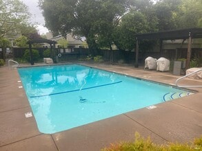 1846 Granger Ct in St Helena, CA - Building Photo - Building Photo