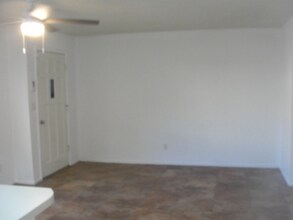 4595 N 17th Ave in Phoenix, AZ - Foto de edificio - Building Photo