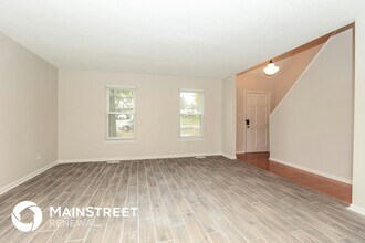 315 Sunrise Cir, Unit 304 in Mount Juliet, TN - Foto de edificio - Building Photo