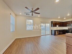 1474 Golden Hour Ave in North Las Vegas, NV - Building Photo - Building Photo