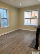 253 Augusta St, Unit Unit 1 in South Amboy, NJ - Building Photo - Building Photo