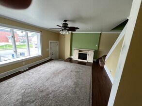 3008 Secane Dr in Philadelphia, PA - Building Photo - Building Photo