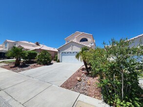 7400 Stoney Shore Dr in Las Vegas, NV - Building Photo - Building Photo