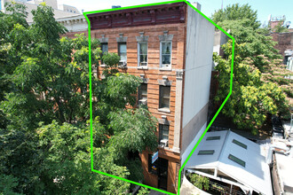 157 Huron St in Brooklyn, NY - Building Photo - Building Photo