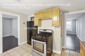 56 Devens St in Marlborough, MA - Building Photo - Building Photo