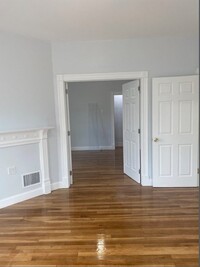 17 Boynton St, Unit 2 in Boston, MA - Building Photo - Building Photo