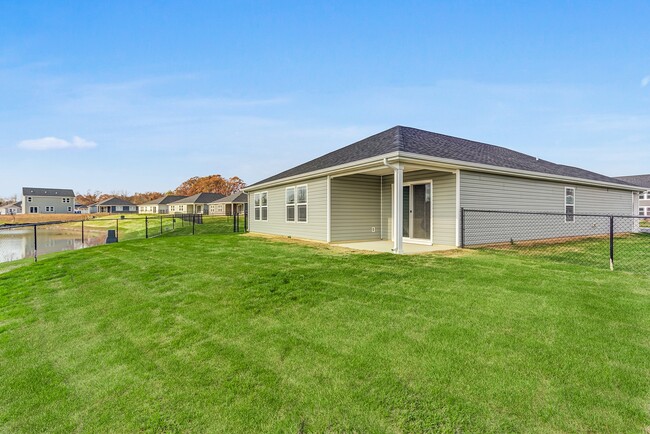 Lakes at Heather Ridge in Fort Wayne, IN - Building Photo - Building Photo