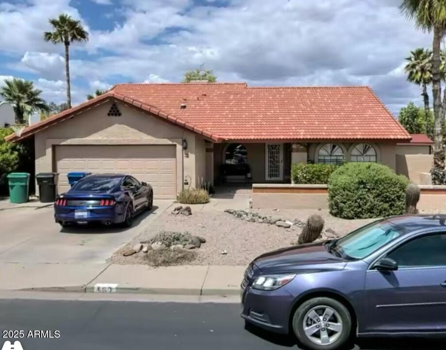 566 E Huber St in Mesa, AZ - Building Photo