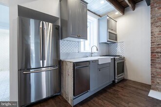 130 W Laurel St in Philadelphia, PA - Building Photo - Building Photo