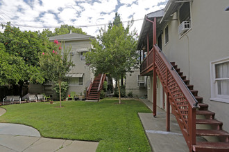 2328-2330 P St in Sacramento, CA - Building Photo - Building Photo