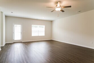 348 Augustine Dr in Myrtle Beach, SC - Building Photo - Building Photo