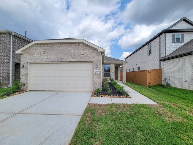 property at 2809 Cordova Hl Dr