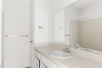 Summit on 34th in Birmingham, AL - Building Photo - Interior Photo