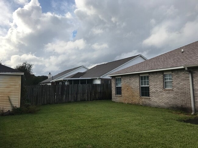 property at 963 John Wayne Cir