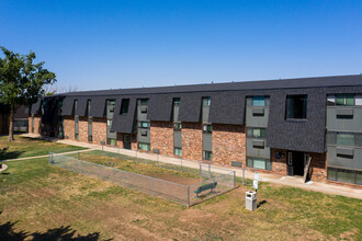 Amarillo Square in Amarillo, TX - Building Photo - Building Photo