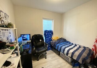 113 Hillside St in Boston, MA - Building Photo - Building Photo