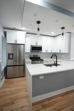 1034 N Drake Ave in Chicago, IL - Building Photo - Building Photo