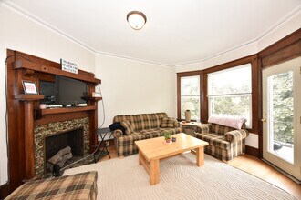 2853 N Murray Ave, Unit 2853 in Milwaukee, WI - Building Photo - Building Photo