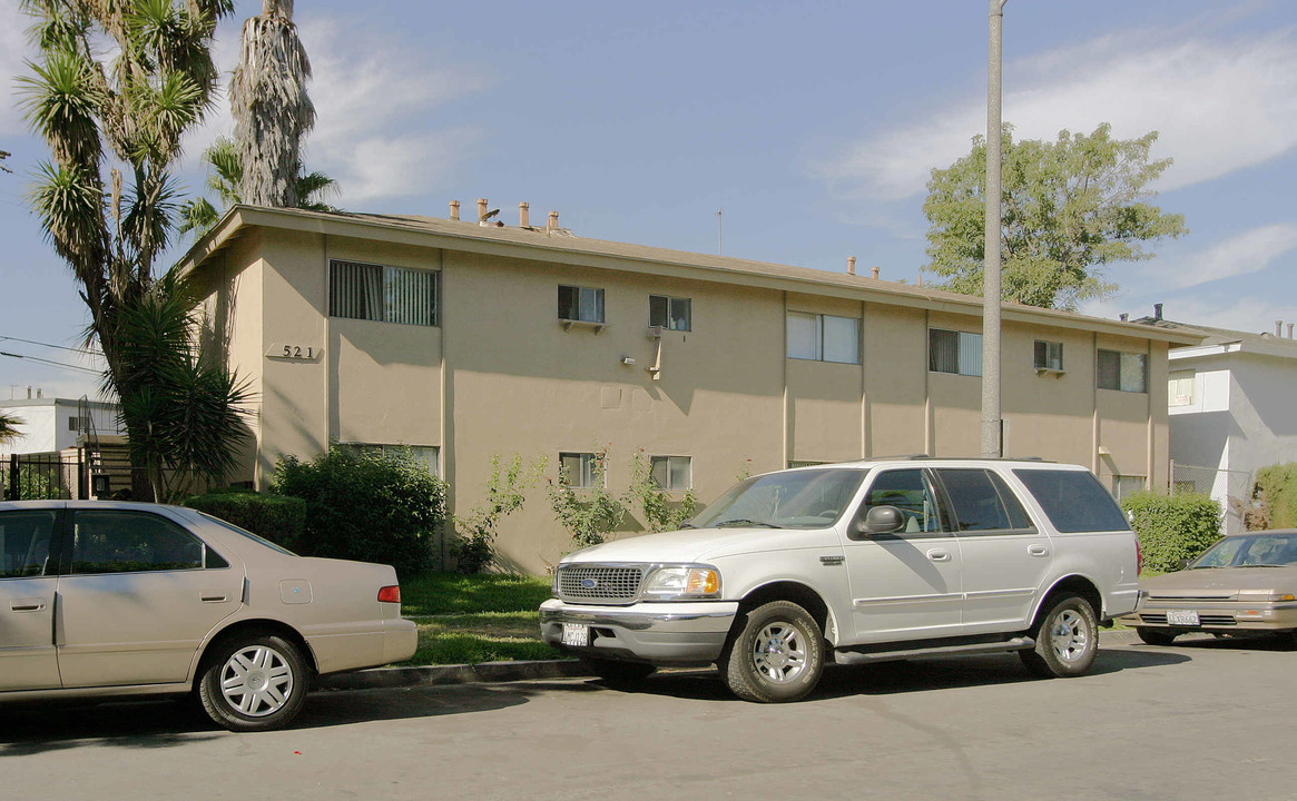 521 E Pleasant St in Long Beach, CA - Building Photo