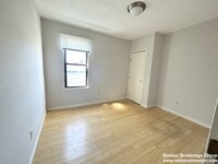 1578 Tremont St, Unit 4 in Boston, MA - Foto de edificio - Building Photo