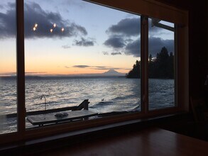 8723 SW Gorsuch Rd in Vashon, WA - Building Photo - Building Photo