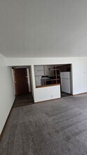 51st Street 8 Families in Milwaukee, WI - Building Photo - Interior Photo