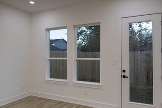 3909 Maggie St in Houston, TX - Building Photo - Building Photo