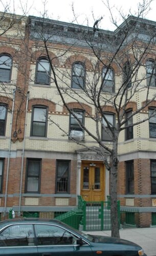 18-29 Madison St in Flushing, NY - Building Photo