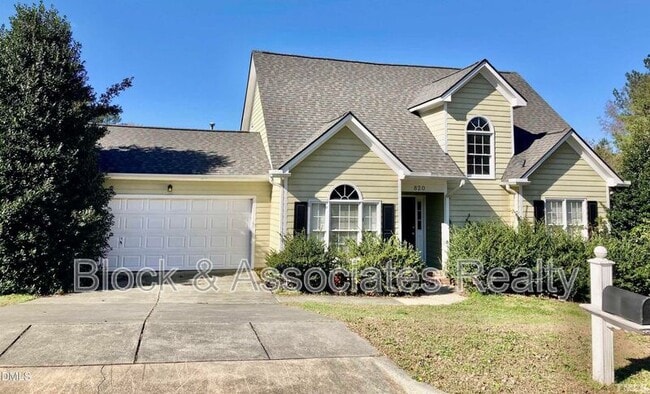 820 Siena Dr