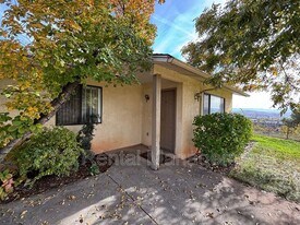 325 N Main St in Saint George, UT - Building Photo